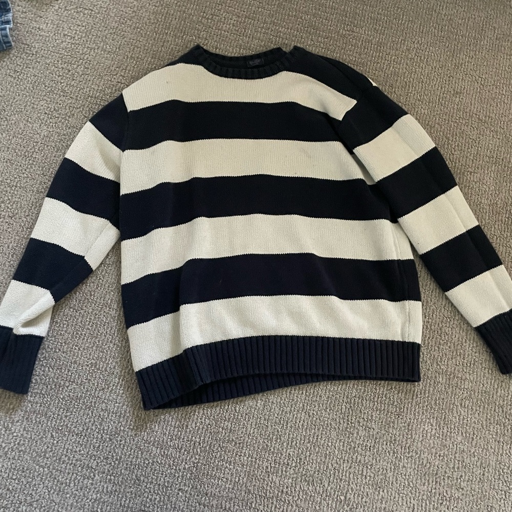 brandy melville sweater